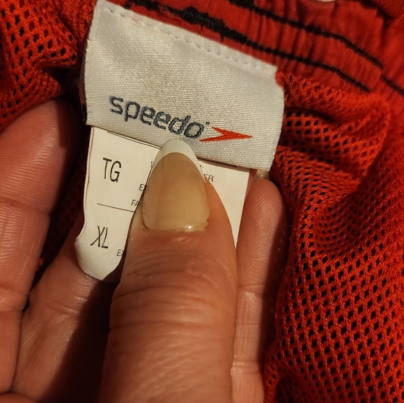 Speedo Swim Trunks Black with Red Accents Board Shorts - Picture 7 of 9